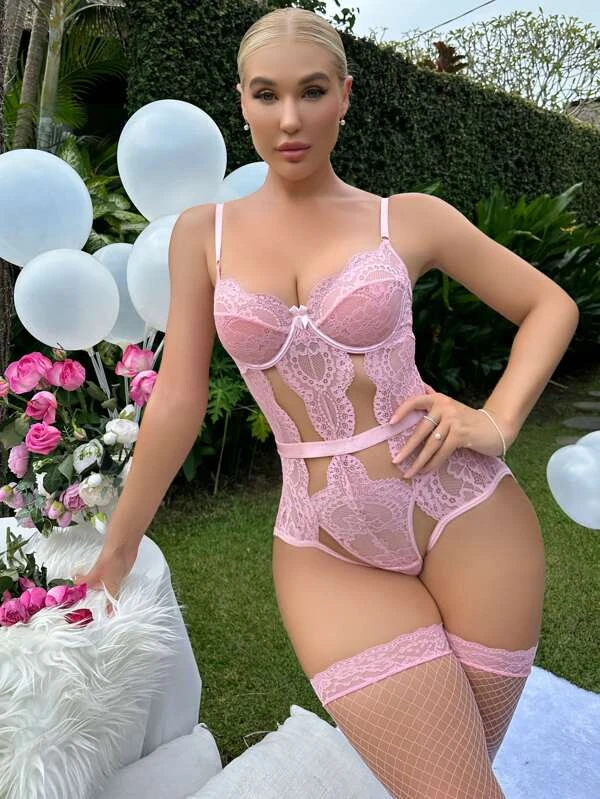 Body rosa en encaje 260324