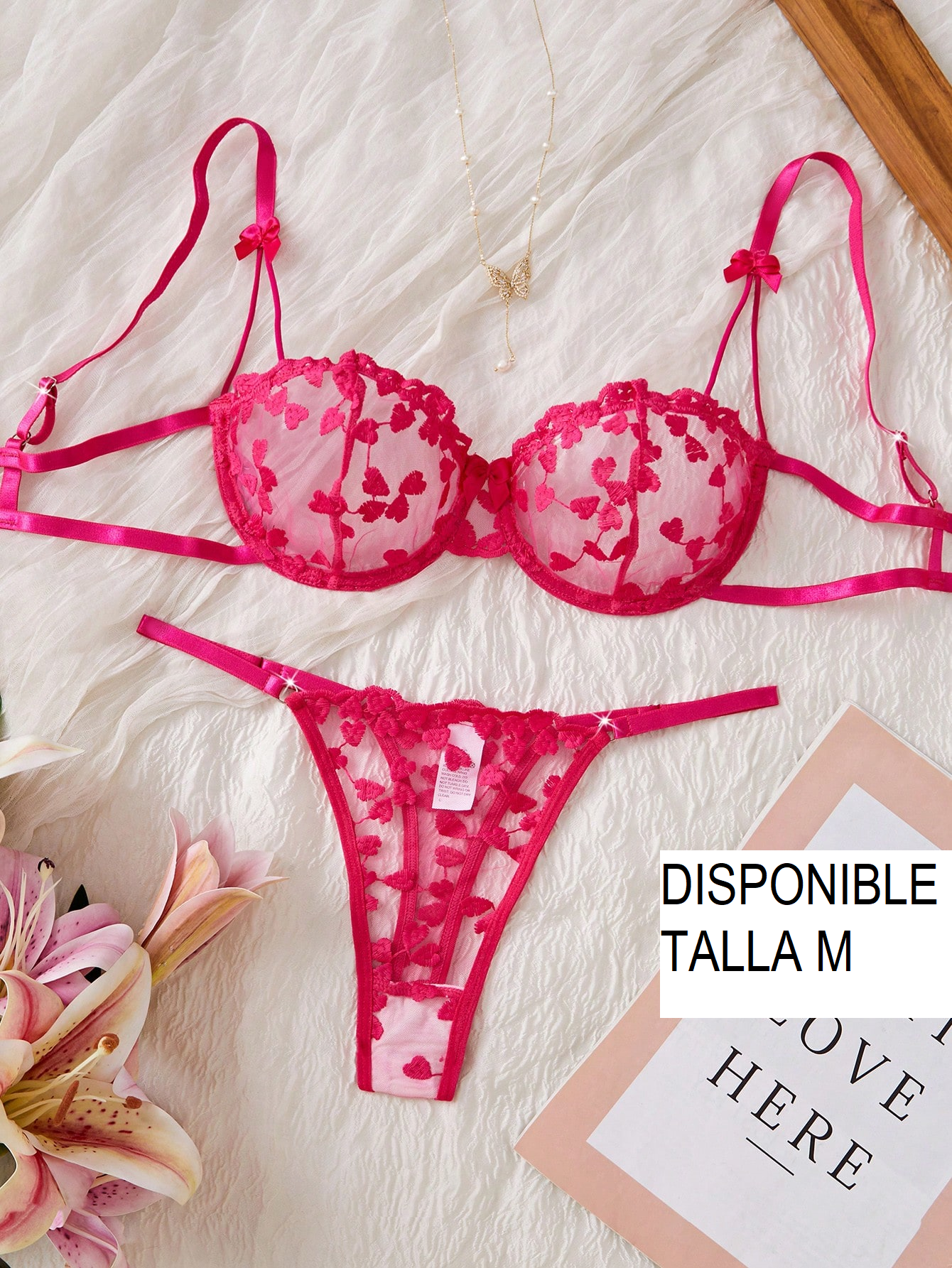 Conjunto en corazones 190302