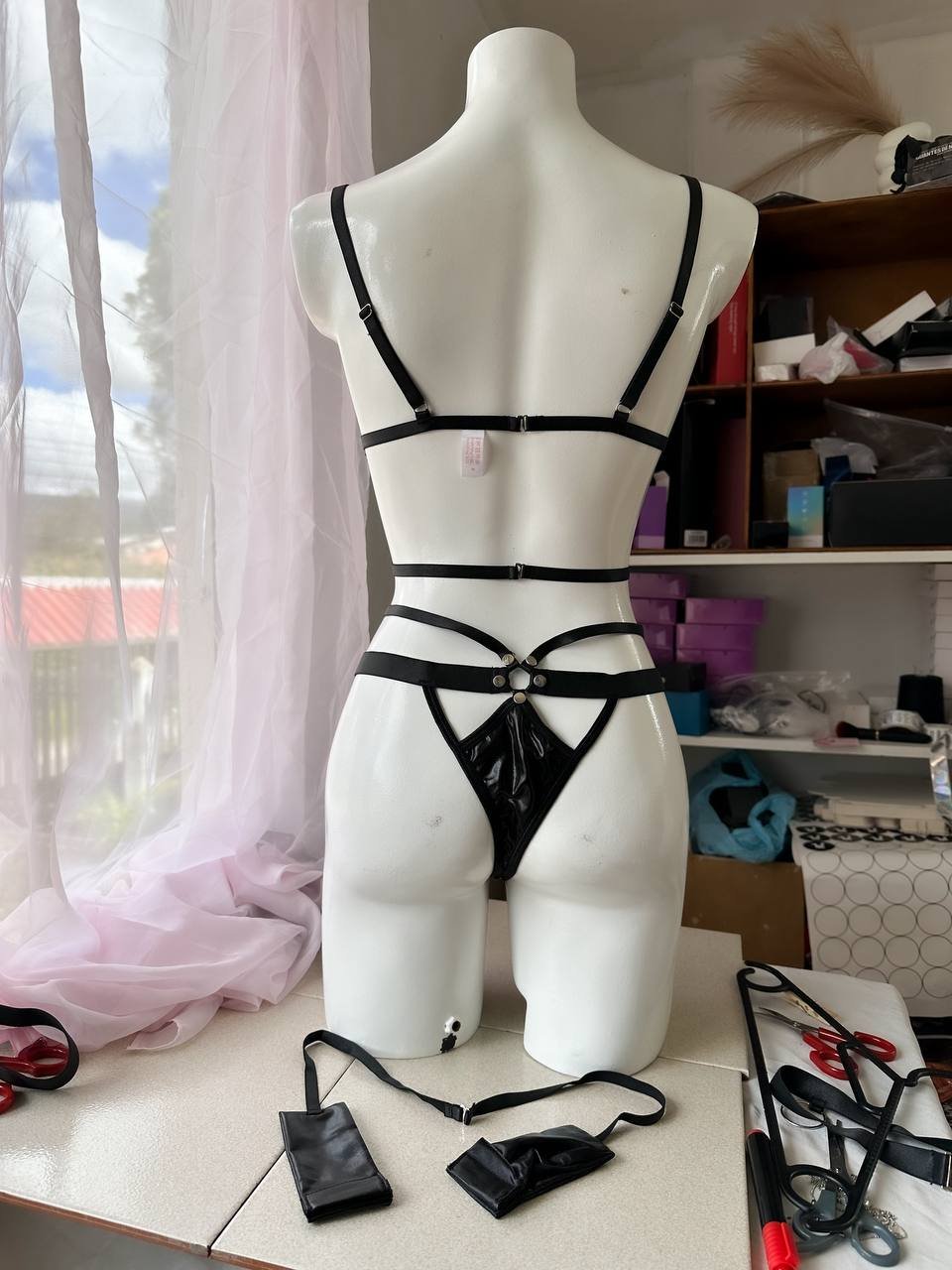 Conjunto estilo latex en negro 113324