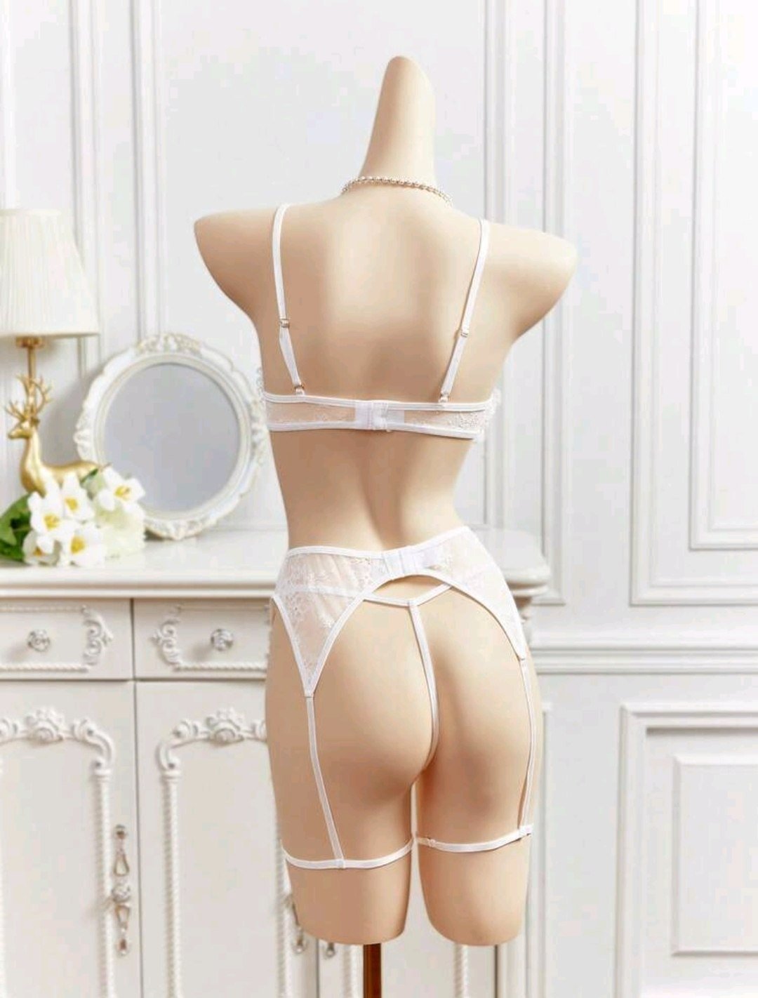 Conjunto blanco con liguero 999458