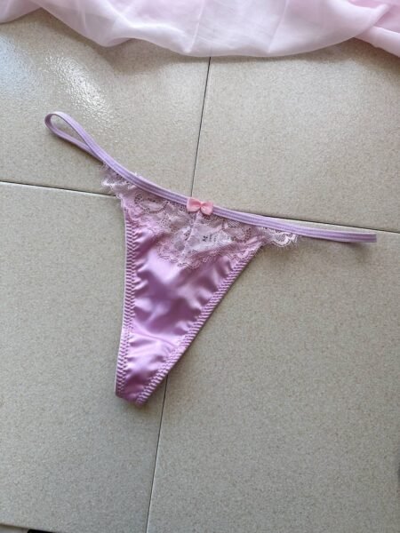 Panty en hilo lila 180607