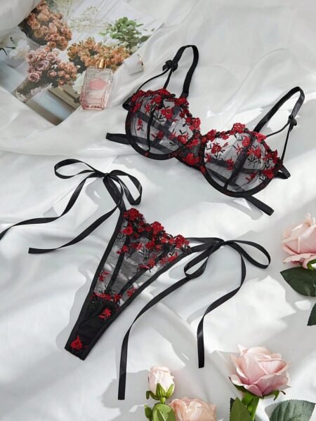 Conjunto en negro bordado 040901
