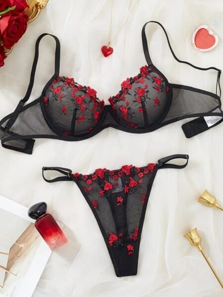 Conjunto negro bordado 160903