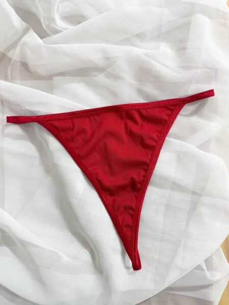 Tanga en hilo con corazones 210902