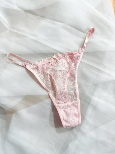 Tanga en encaje 2109002