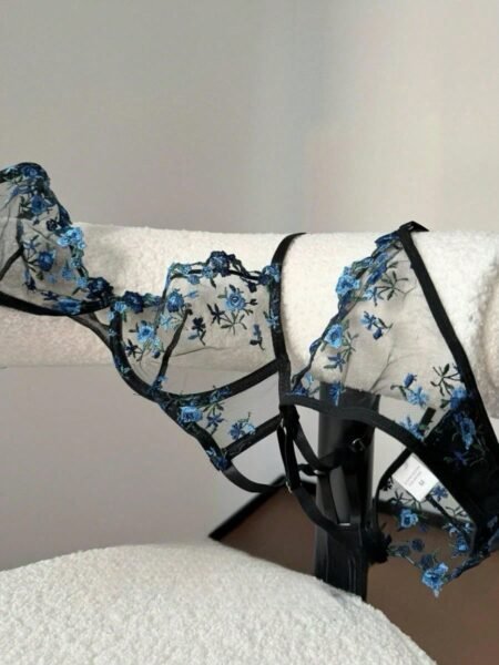 Conjunto negro bordado 071003